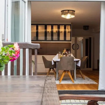 Luxury Siena In Bachem Bei Koln * 프레첸